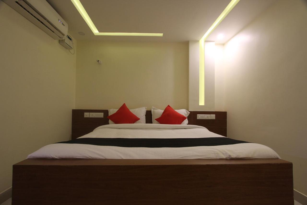 Kuzhittura Divines Business Hotel מראה חיצוני תמונה